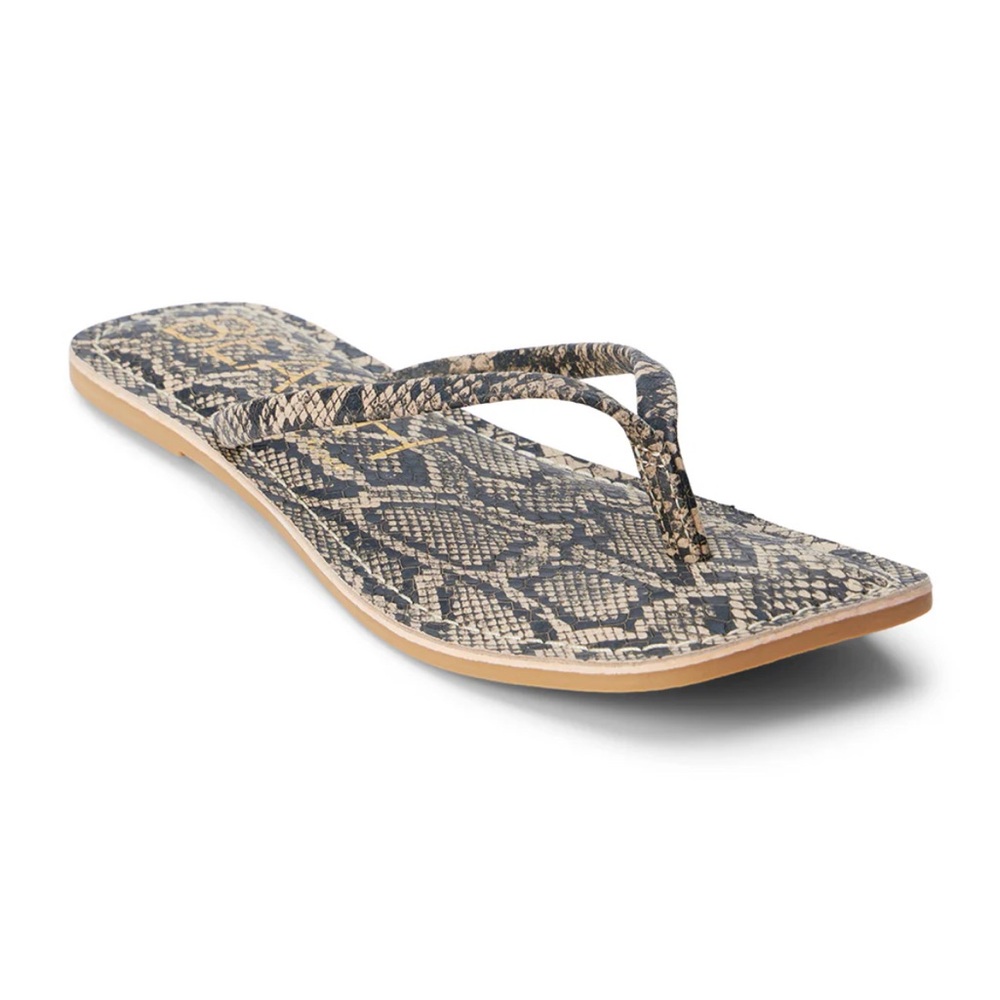 NWT Women's beach by Matisse Snake Print Flip Flops